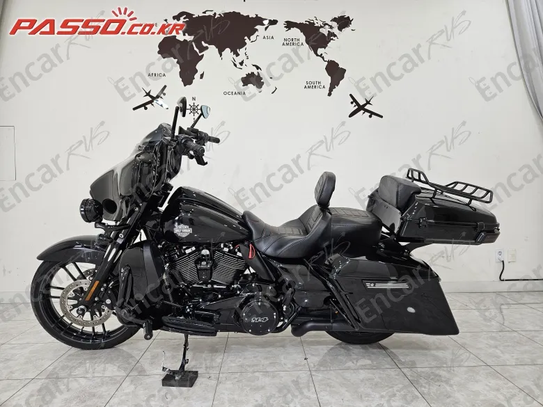 HARLEY-DAVIDSON FLHXS STREET GLIDE SPECIAL - фото 1