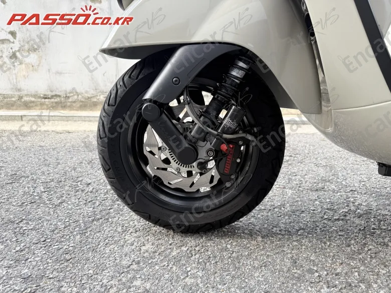 Vespa Gtv 300 - фото 6