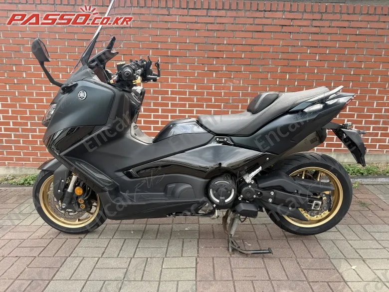 YAMAHA T MAX 560 - фото 1