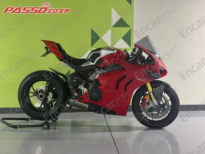 Ducati Panigale V4 S - фото 0