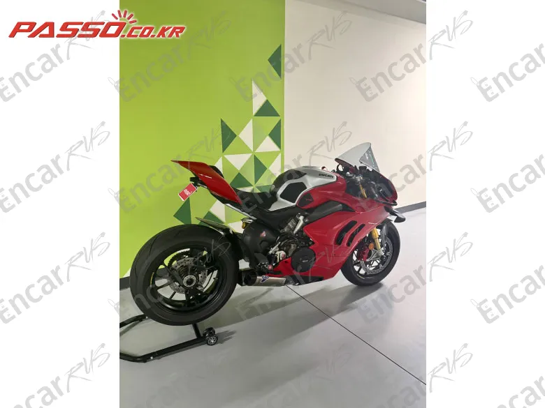Ducati Panigale V4 S - фото 2
