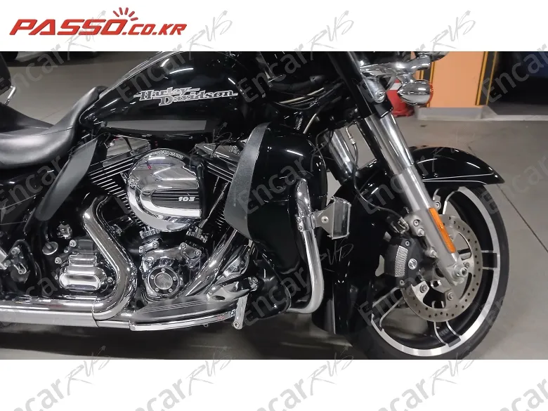Harley-Davidson Flhx - фото 4