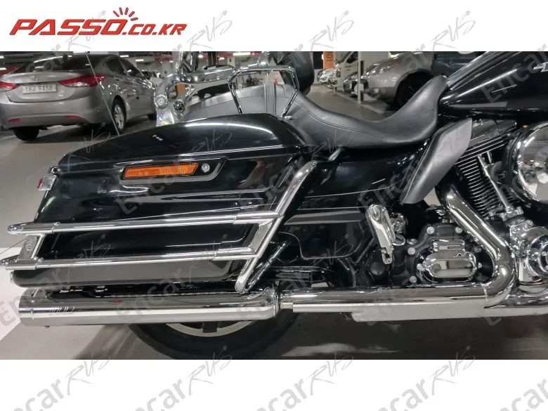 Harley-Davidson Flhx - фото 6
