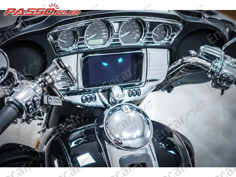 Harley-Davidson Flhtcutg Tri Glide Ultra Classic - фото 3