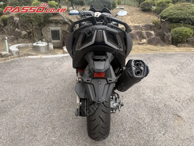 KYMCO AK 550 i - фото 2