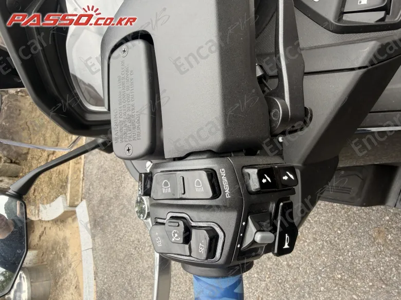 KYMCO AK 550 i - фото 3