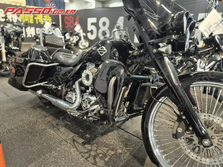 Harley-Davidson Flhx - фото 0
