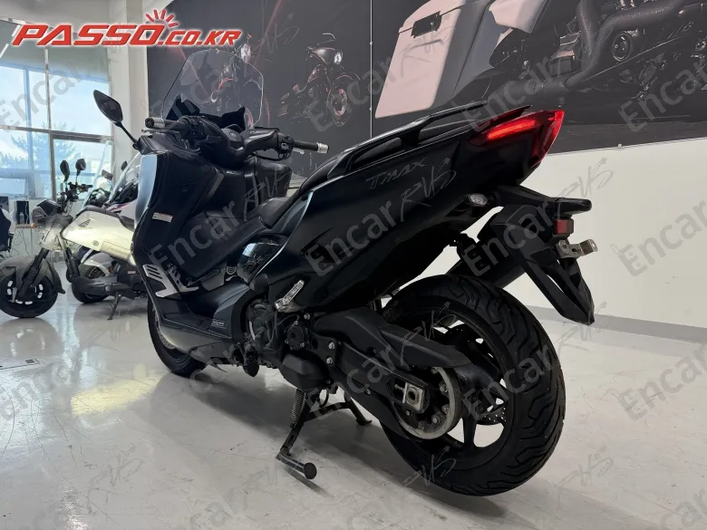 YAMAHA T MAX 560 - фото 4