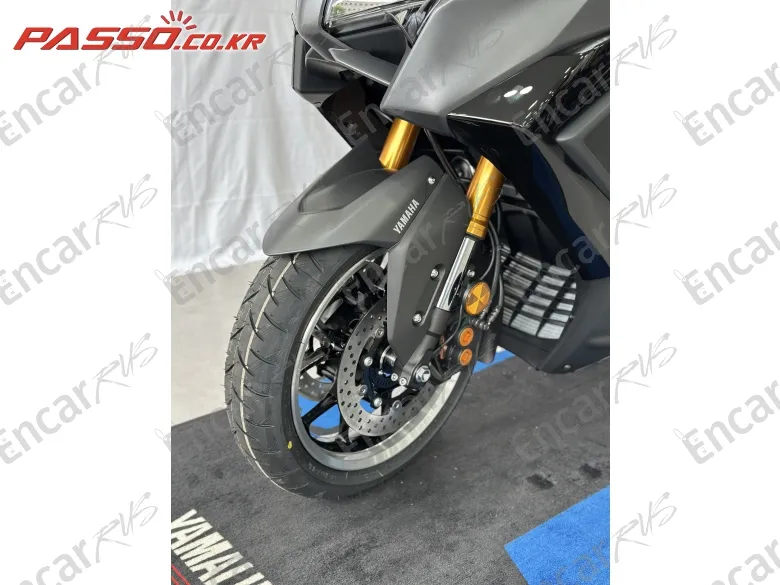 YAMAHA T MAX 560 - фото 5