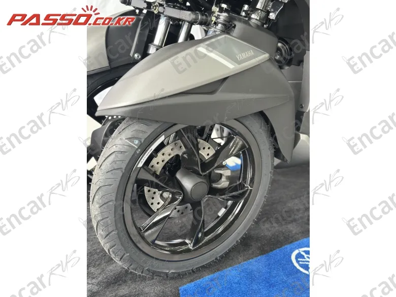 YAMAHA TRICITY 125 - фото 5
