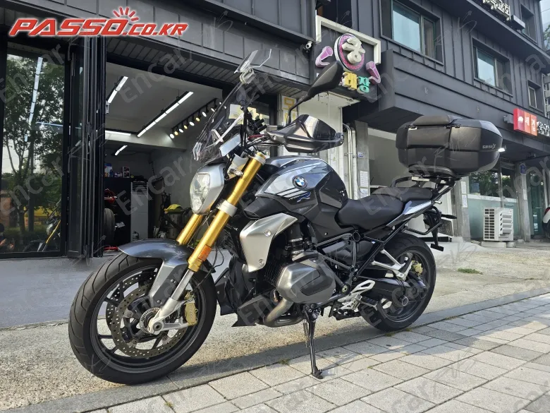 Bmw R 1250 R - фото 1