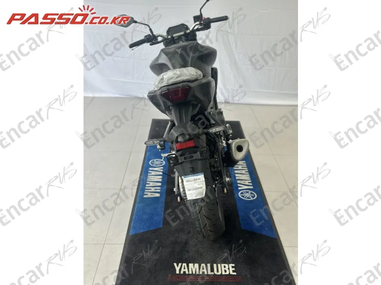YAMAHA MT 03 - фото 2