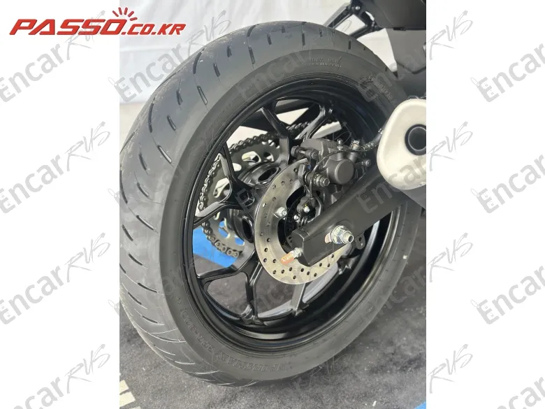 YAMAHA MT 03 - фото 5