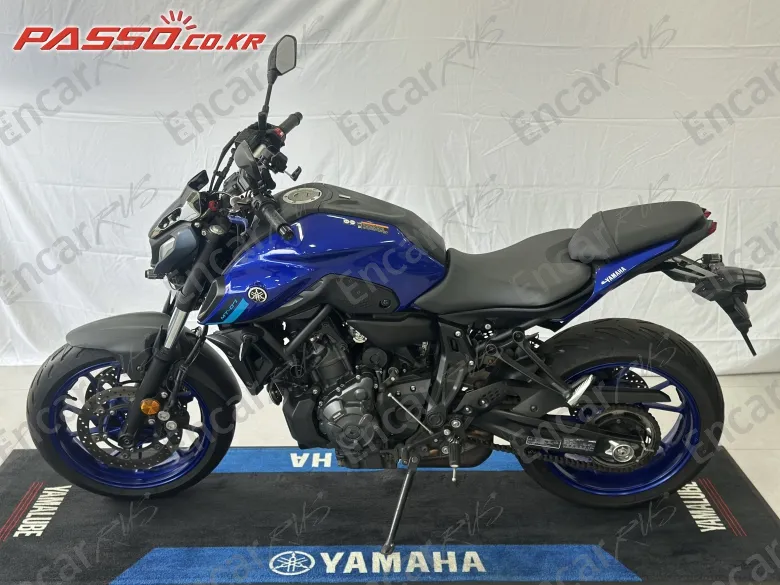 YAMAHA MT 07 - фото 1