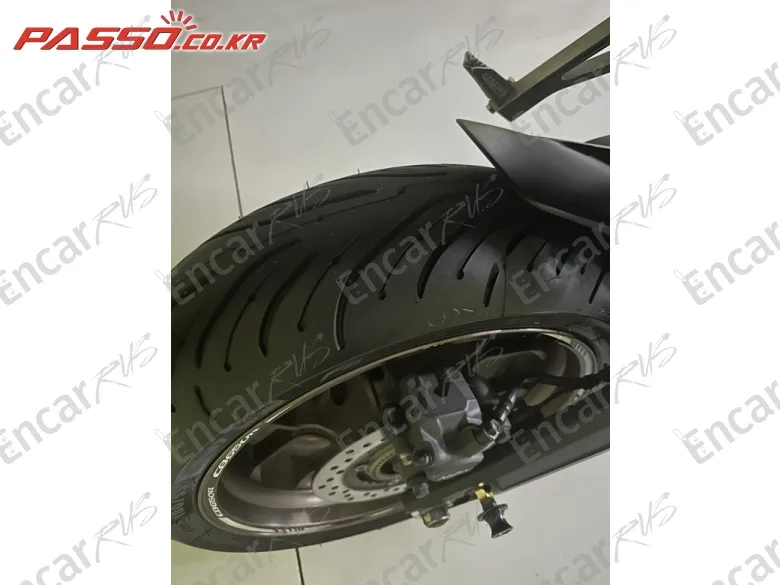 HONDA CB 650 F - фото 2