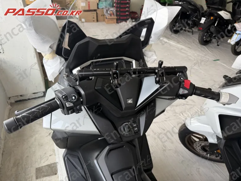 Honda Forza 350 - фото 3