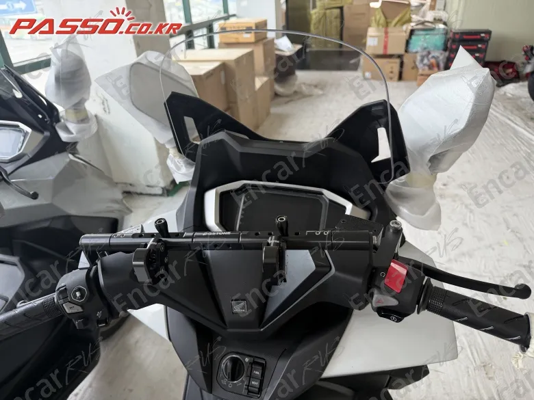 Honda Forza 350 - фото 3