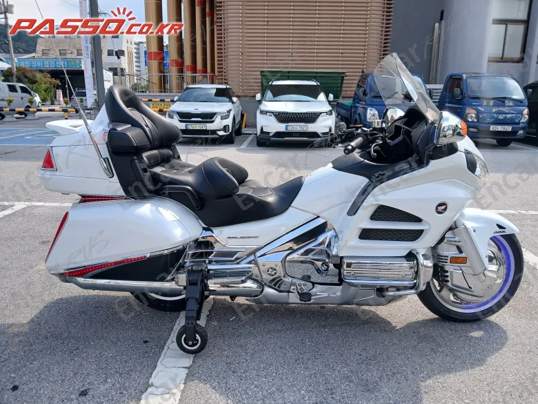 Honda Goldwing 1800 - фото 0