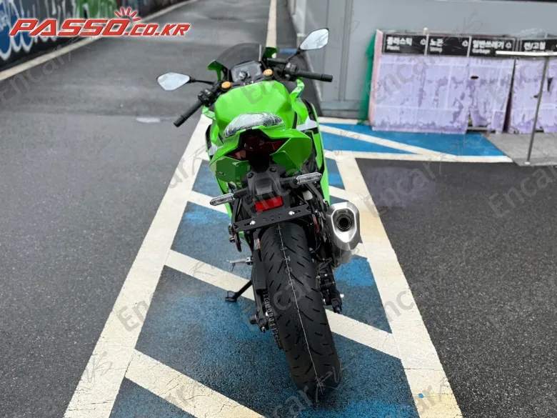 Kawasaki Ninja Zx 4 Rr - фото 2