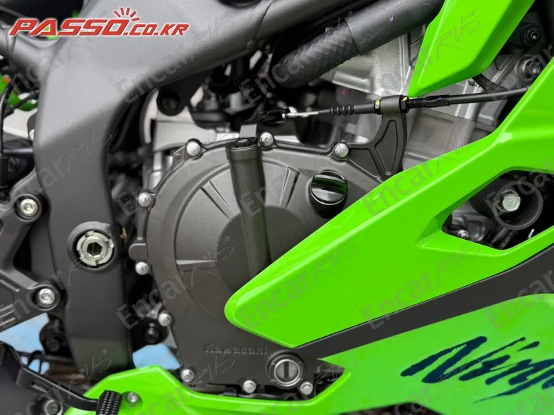 Kawasaki Ninja Zx 4 Rr - фото 4
