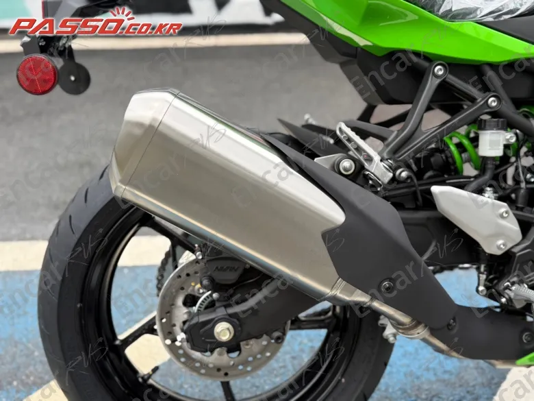 Kawasaki Ninja Zx 4 Rr - фото 6