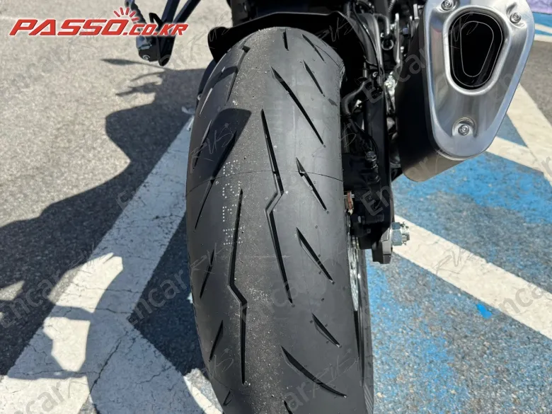 Kawasaki Zx 6 R - фото 5