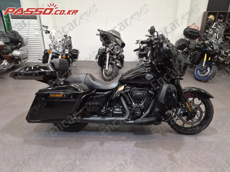 HARLEY-DAVIDSON FLHXS STREET GLIDE SPECIAL - фото 0