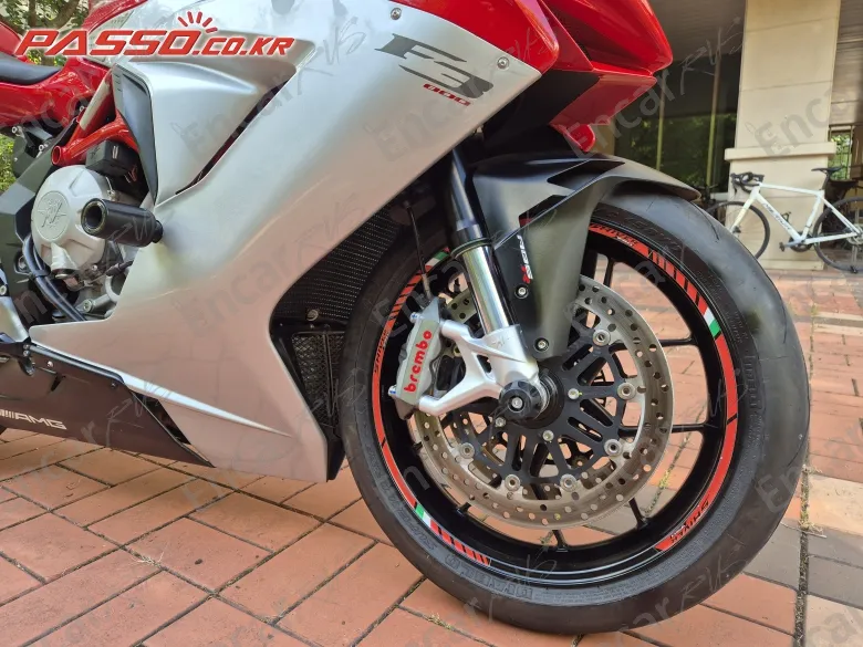 MV AGUSTA F3 800 - фото 5