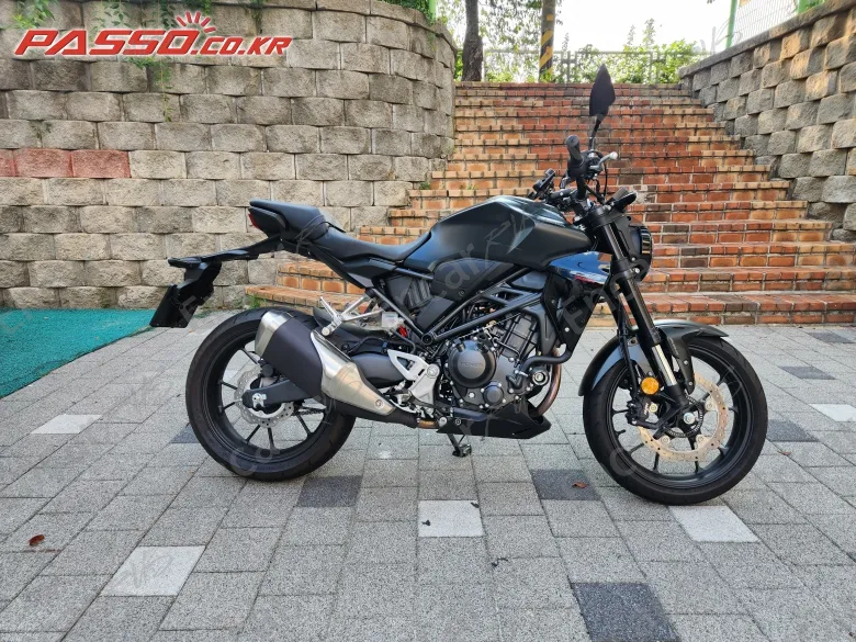 HONDA CB 300 R - фото 0