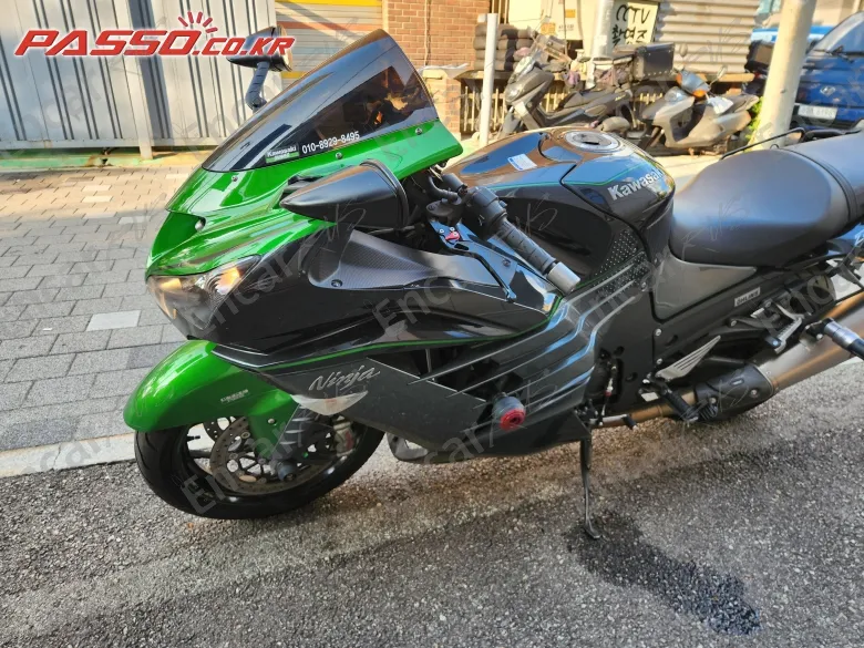 KAWASAKI ZZR 1400 - фото 1