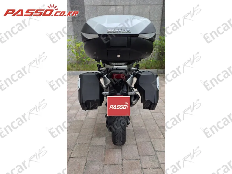 Honda Forza 750 - фото 2