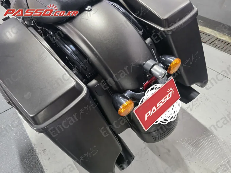 Harley-Davidson Road King Special - фото 2