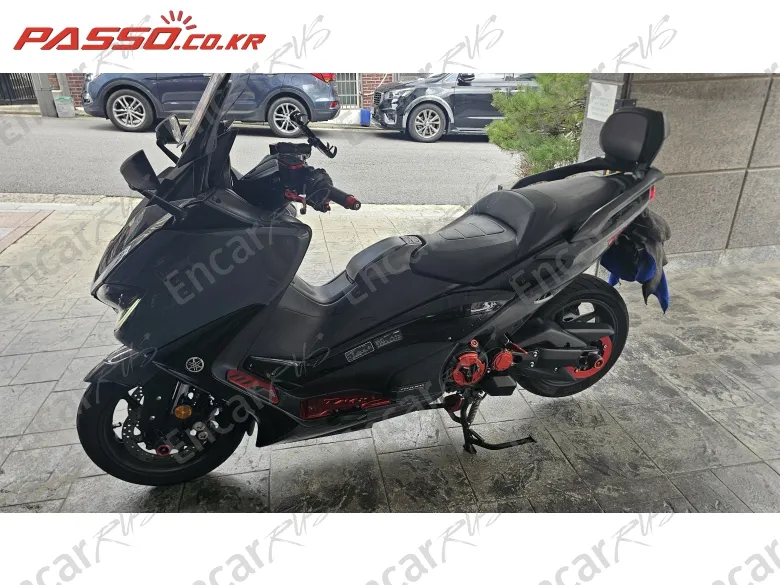 YAMAHA T MAX 560 - фото 1