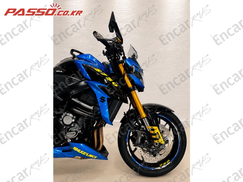 Suzuki Gsx S 750 - фото 5