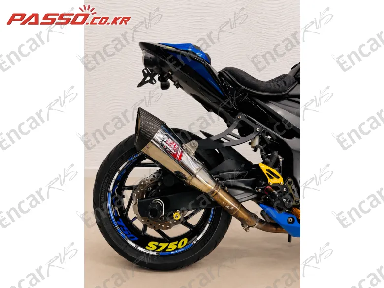 Suzuki Gsx S 750 - фото 6
