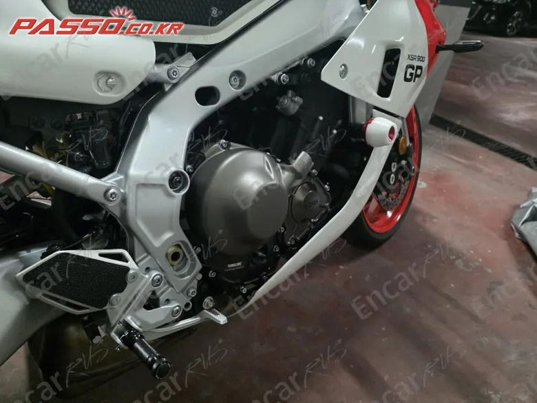YAMAHA XSR 900 GP - фото 4