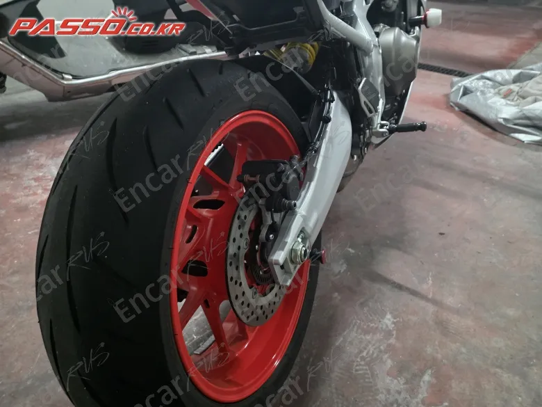 YAMAHA XSR 900 GP - фото 5