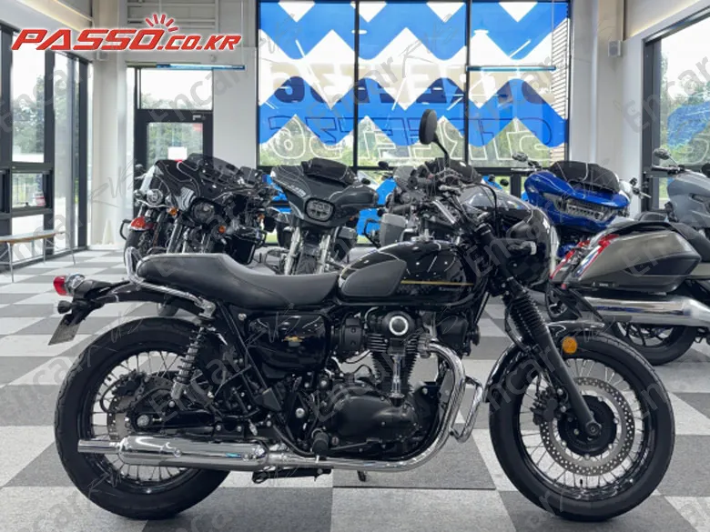 KAWASAKI W 800 CAFE - фото 0