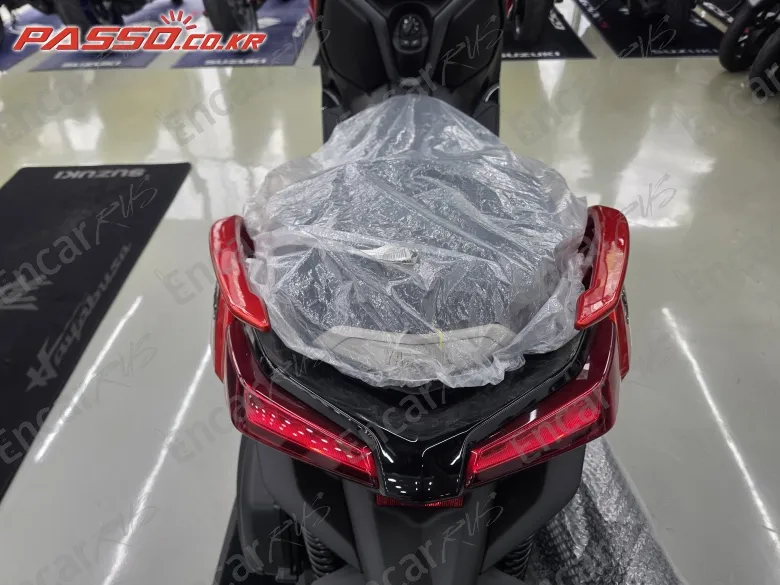 Yamaha X Max 300 Abs - фото 5