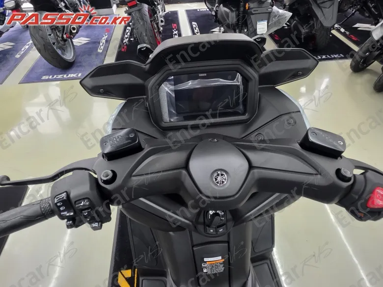 Yamaha X Max 300 Abs - фото 3