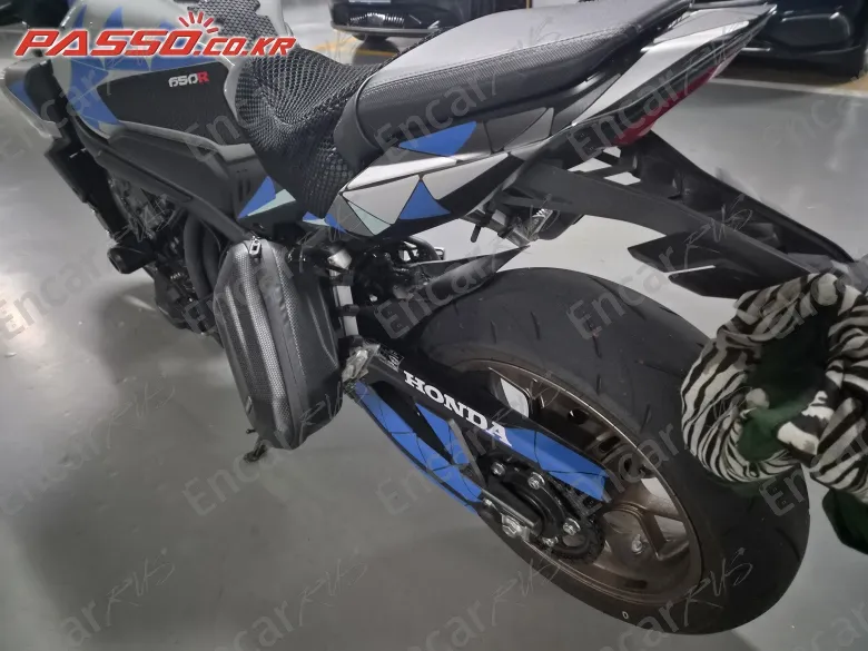 Honda Cb 650 R E-Clutch - фото 5