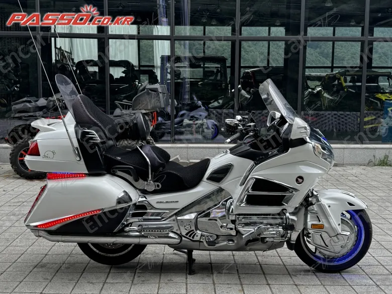 Honda Goldwing 1800 - фото 0