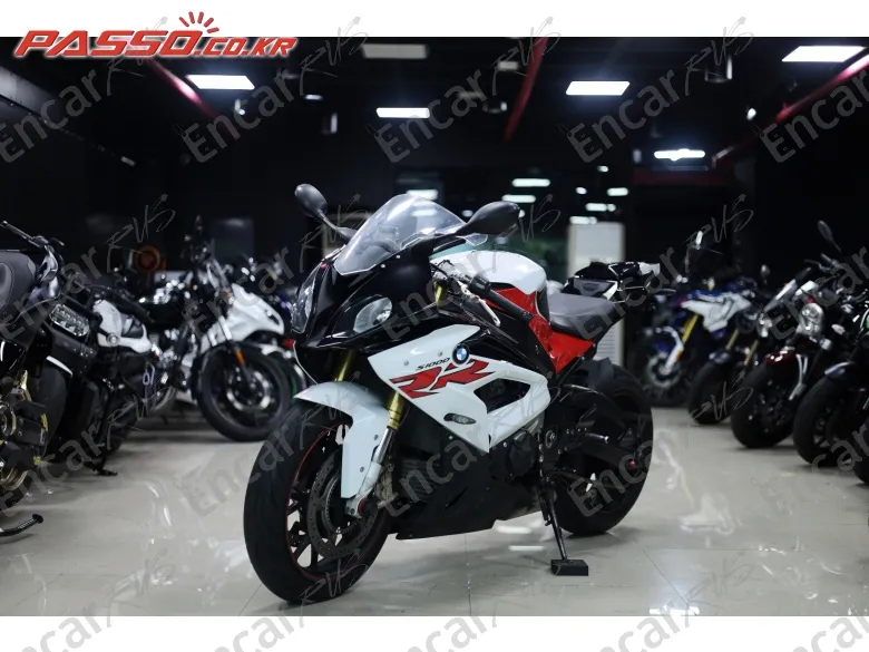 BMW S 1000 RR - фото 1