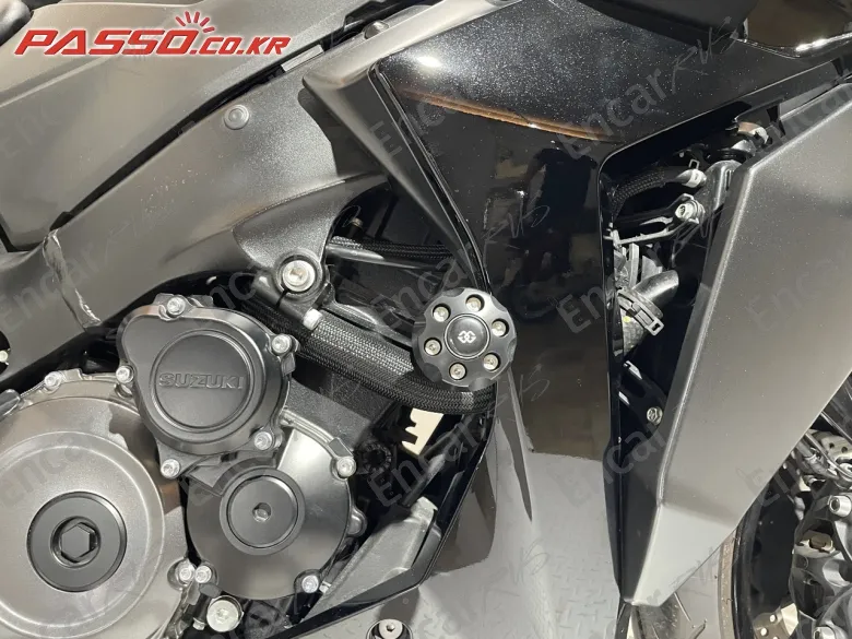 Suzuki Gsx S 1000 Gt - фото 4