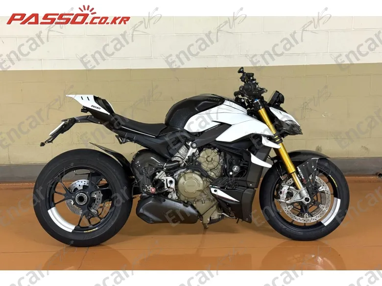 Ducati Streetfighter V4 S - фото 0