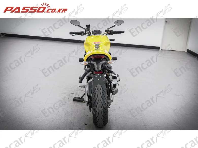 DUCATI MONSTER 821 - фото 2