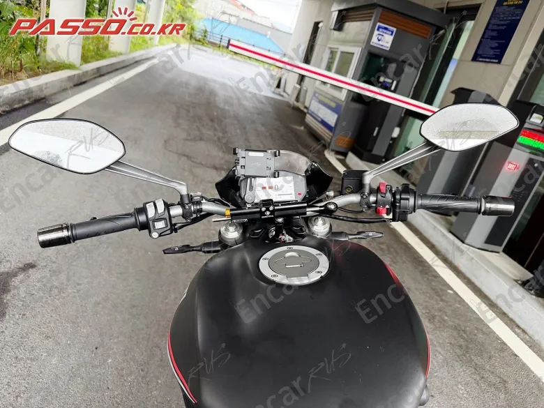 DUCATI MONSTER 821 STEALTH - фото 3