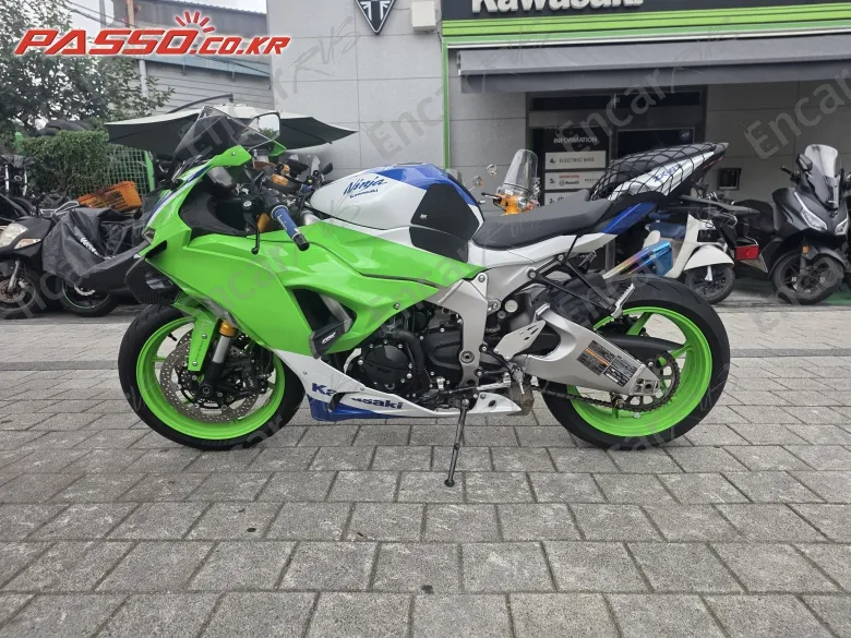 Kawasaki Zx 6 R - фото 1