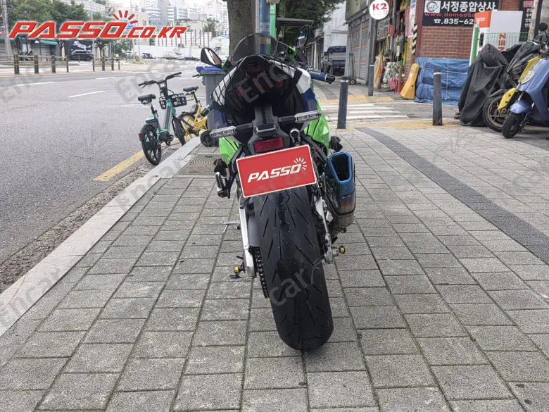 Kawasaki Zx 6 R - фото 2