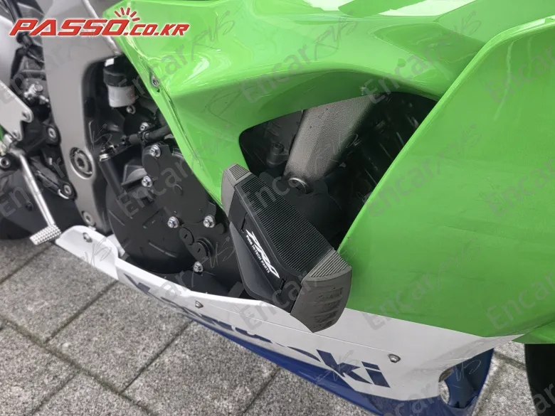 Kawasaki Zx 6 R - фото 4